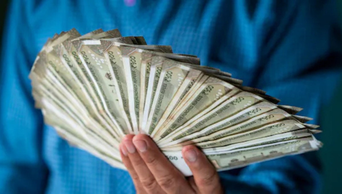 8th Pay Commission Notification: कर्मचारियों की उम्मीदें और सरकार का इंतज़ार
